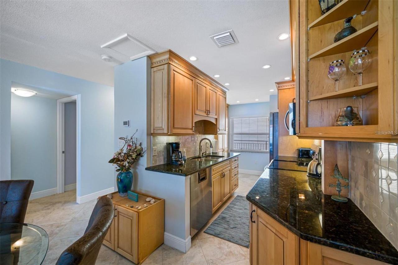 סיינט פיט ביץ' Oceanfront View Of Madeira Beach, Steps To The Beach - Madeira Norte Condo מראה חיצוני תמונה